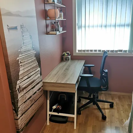 Koselig Med Hage ستافانجر